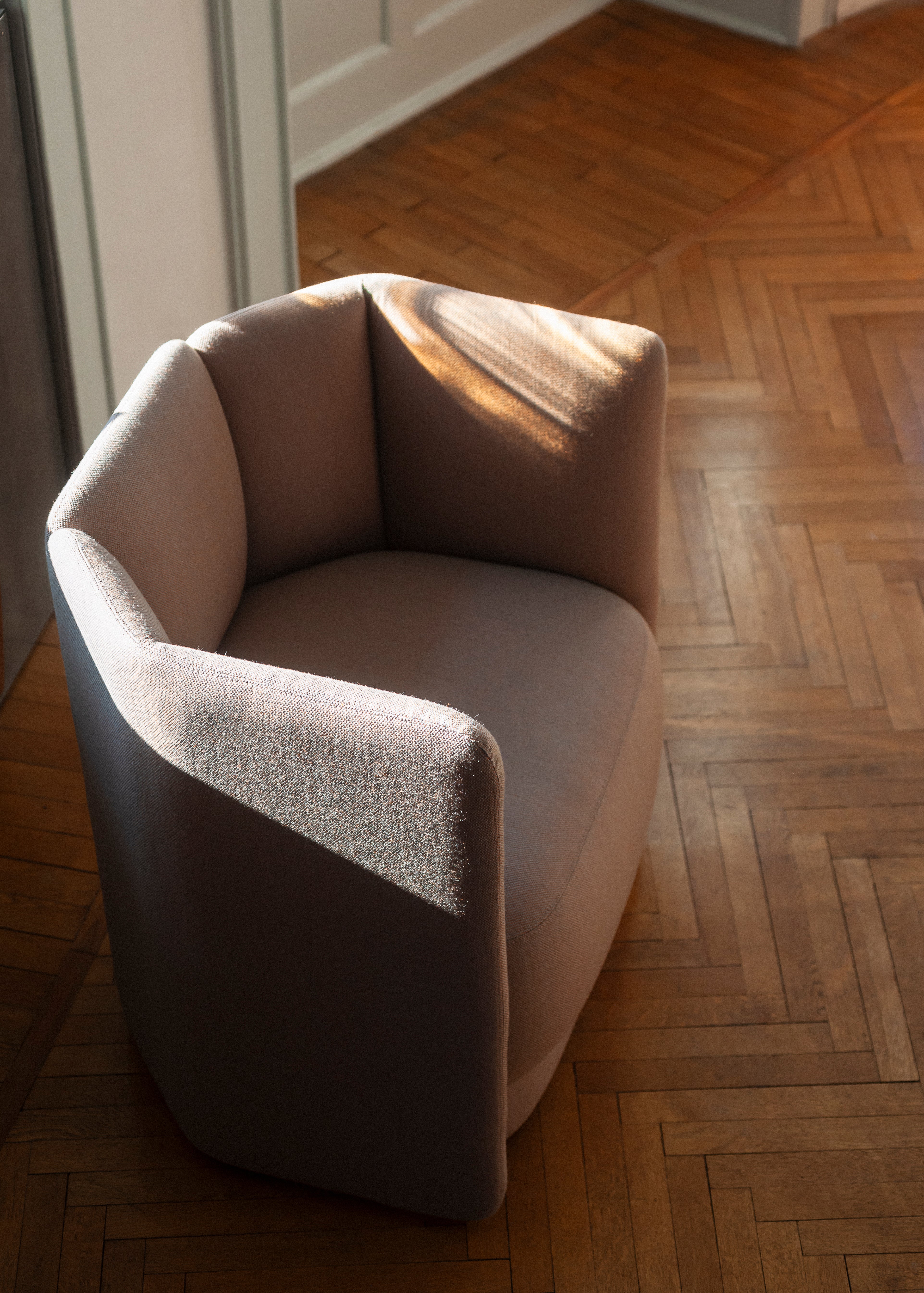 Velia Collection